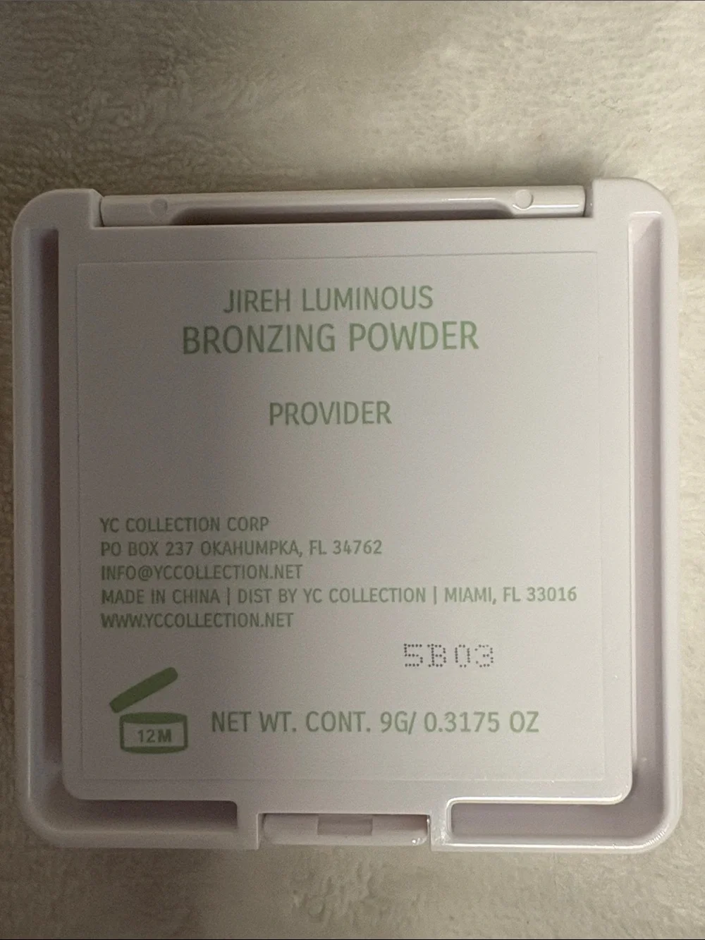 IC COLLECTION Jireh Luminous Bronzing Powder - Light Mint Green Compact